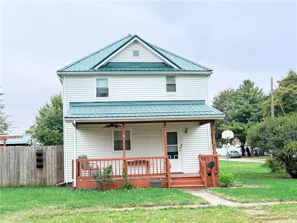 427 W Maple Street, Hoopeston, IL 60942 - #1