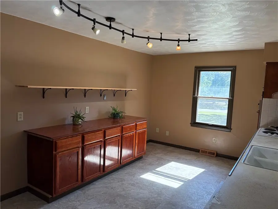 5 Woodland Drive, Forsyth, IL 62535 - #3