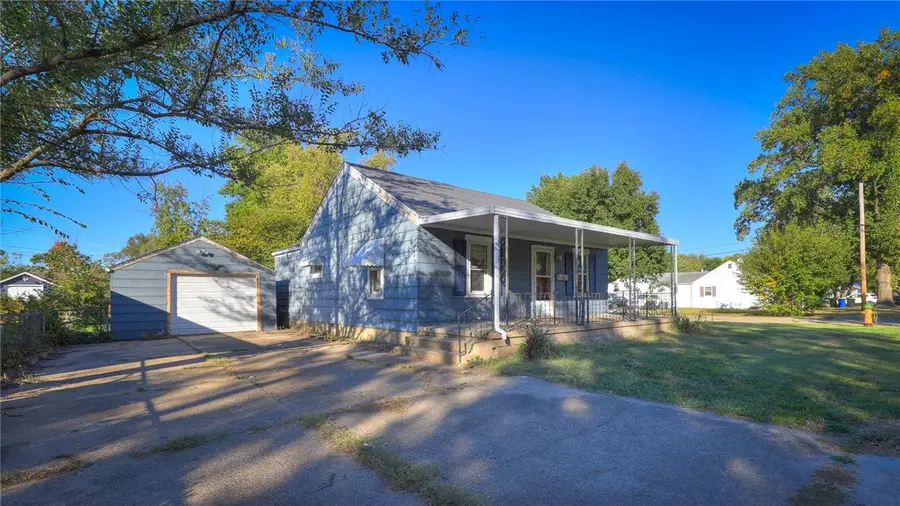 1604 W Division Street, Decatur, IL 62526 - #2