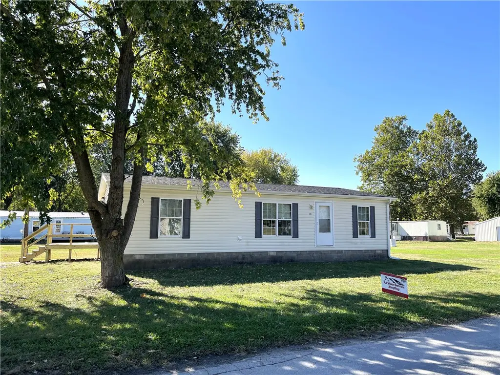 203 W Buchanan Street, Tower Hill, IL 62571 - #1