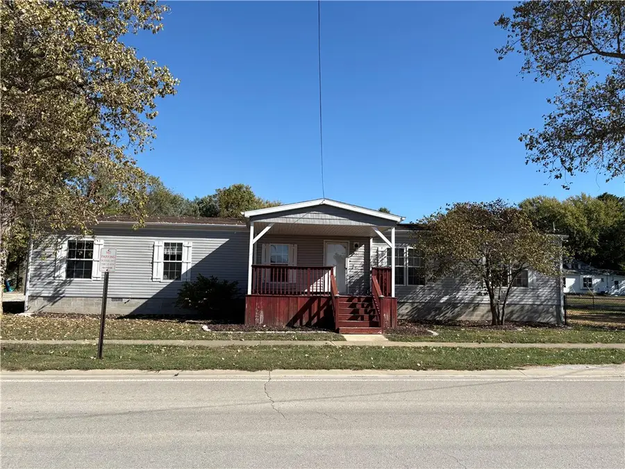 305 Front Street, Kansas, IL 61933 - #3