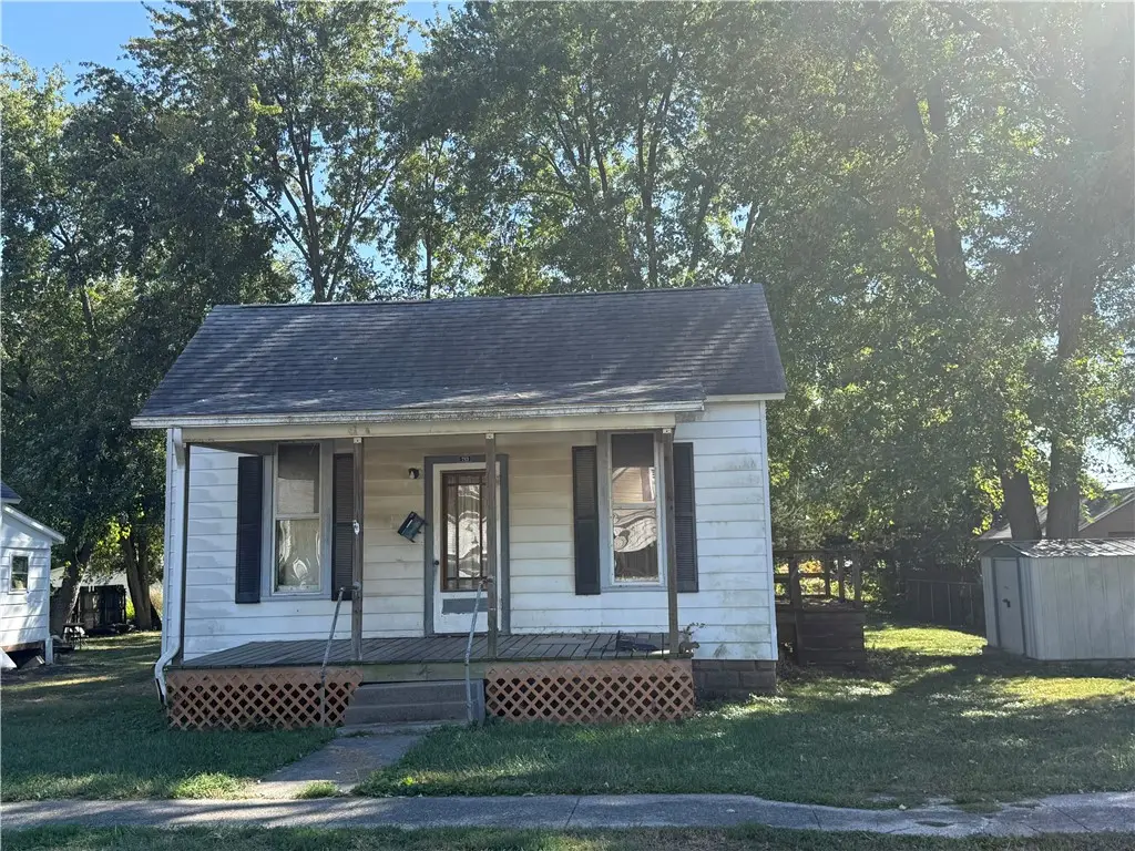 713 Marion Avenue, Mattoon, IL 61938 - #1