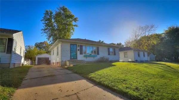 43 Maple Court, Decatur, IL 62526