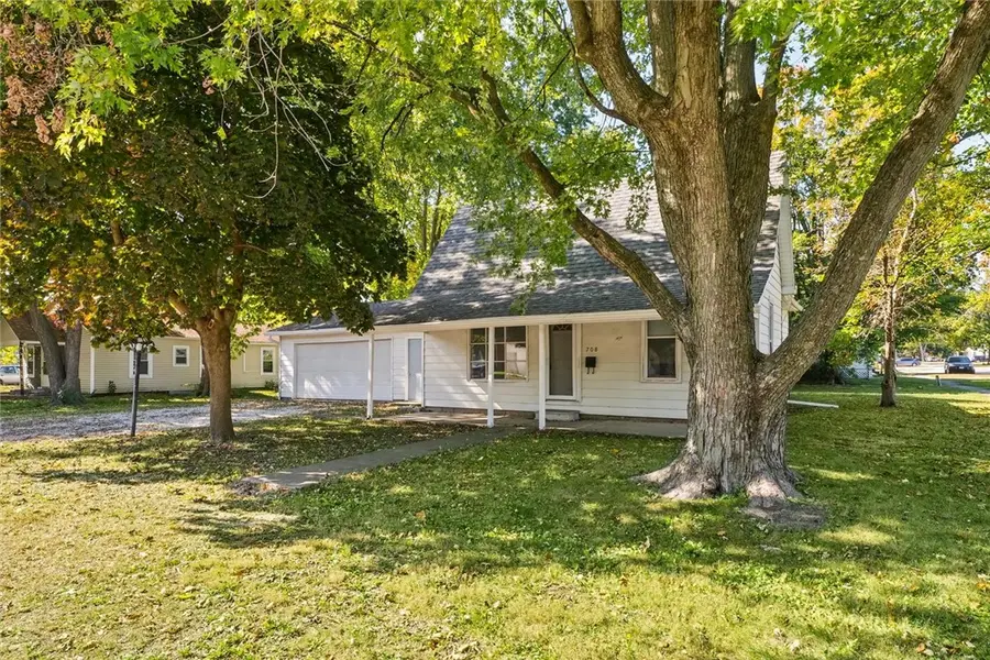 708 N Ohio Street, Tuscola, IL 61953 - #2