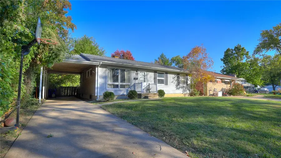 156 Nevada Drive, Decatur, IL 62526 - #2