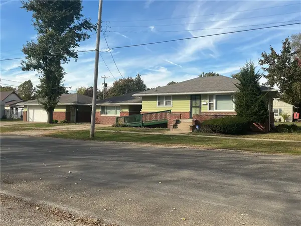 102 N Kansas Avenue, Danville, IL 61832