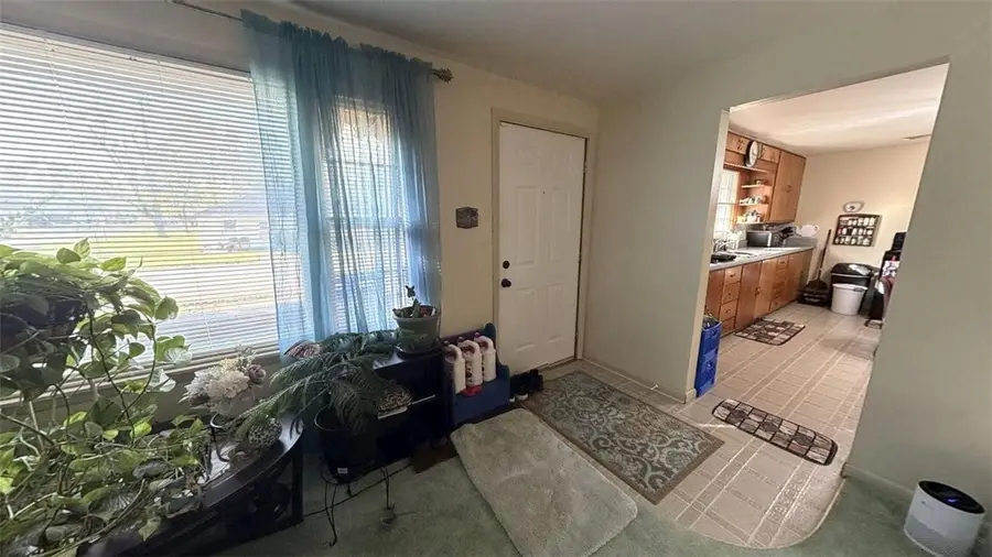 102 N Kansas Avenue, Danville, IL 61832 - #3