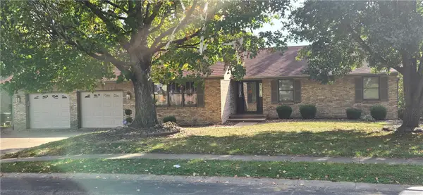 607 Bent Tree Drive, Effingham, IL 62401