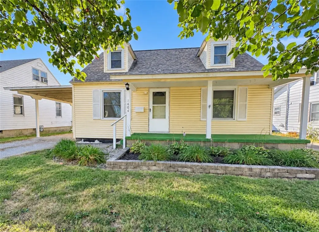 1404 14th Street, Charleston, IL 61920 - #1