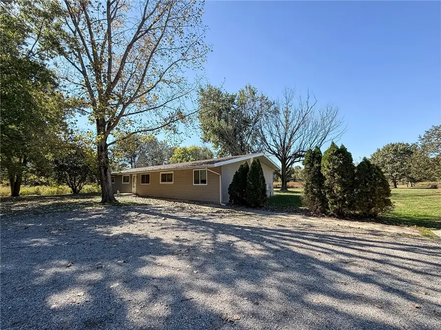1367 County Road 1000, Lerna, IL 62440 - #2