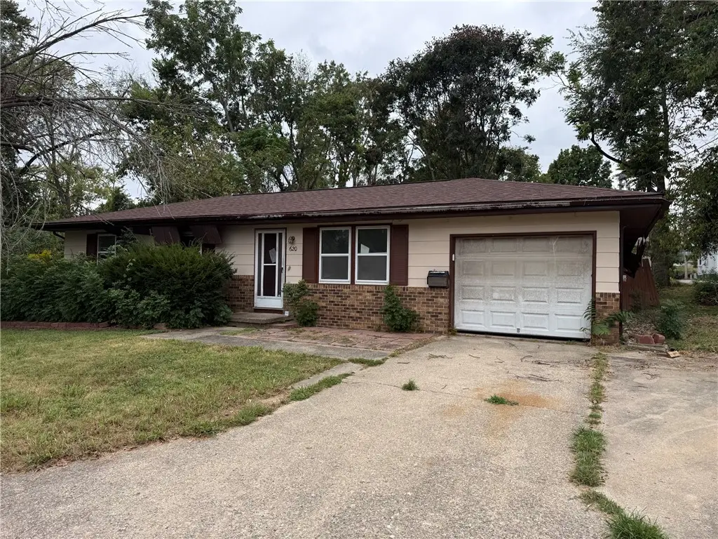 620 13th Street, Charleston, IL 61920 - #1