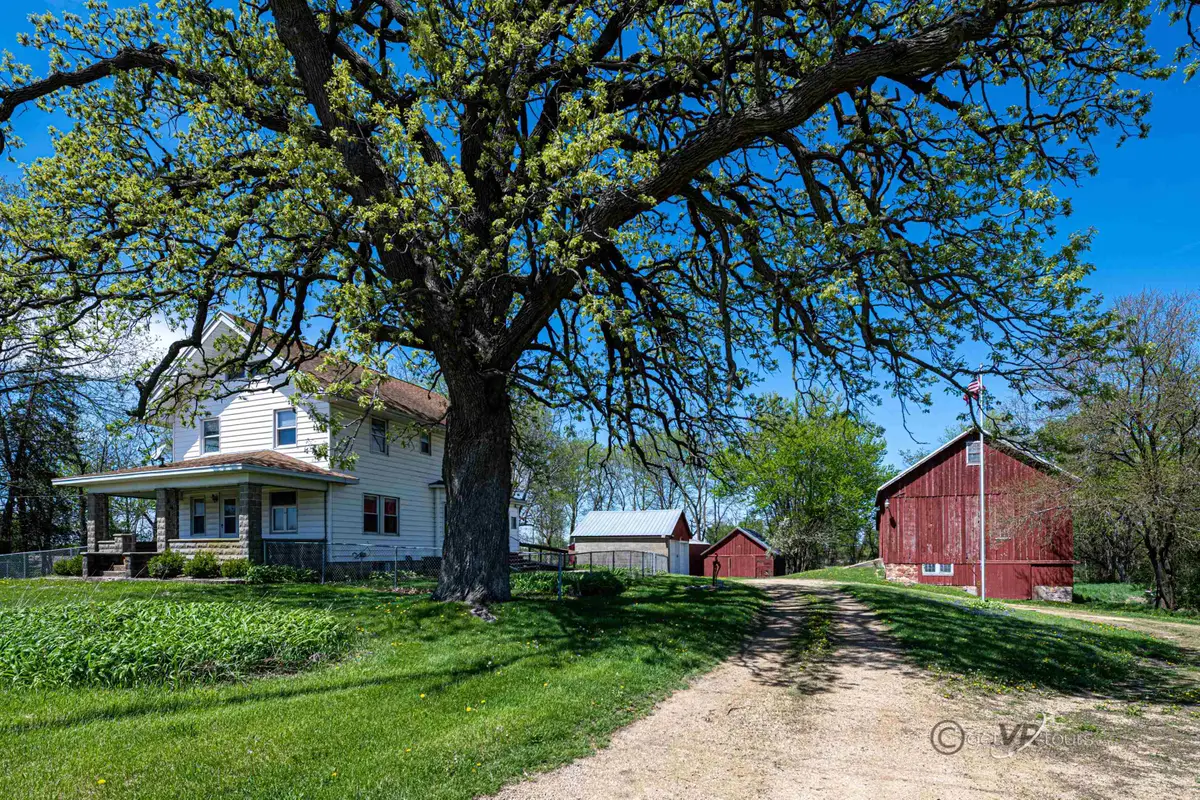 6844 US Route 20 W, Freeport, IL 61032 - #1