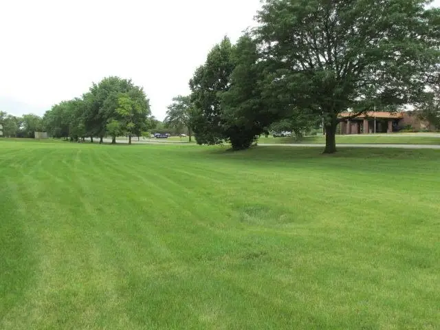 702 S Canterbury, Freeport, IL 61032 - #1