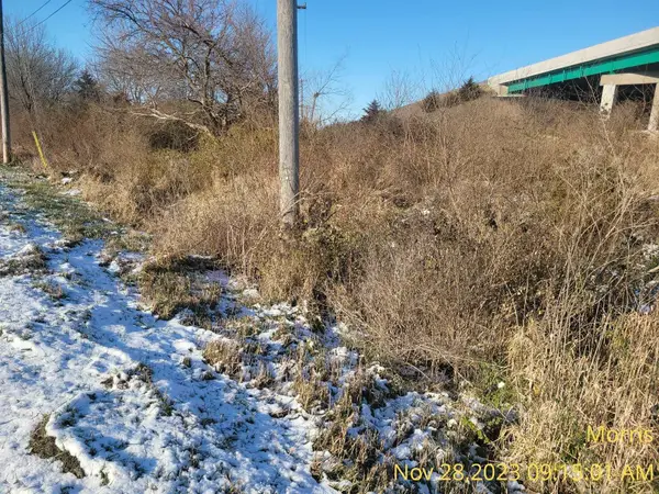 1 by railroad tracks, MORRIS, IL 60450