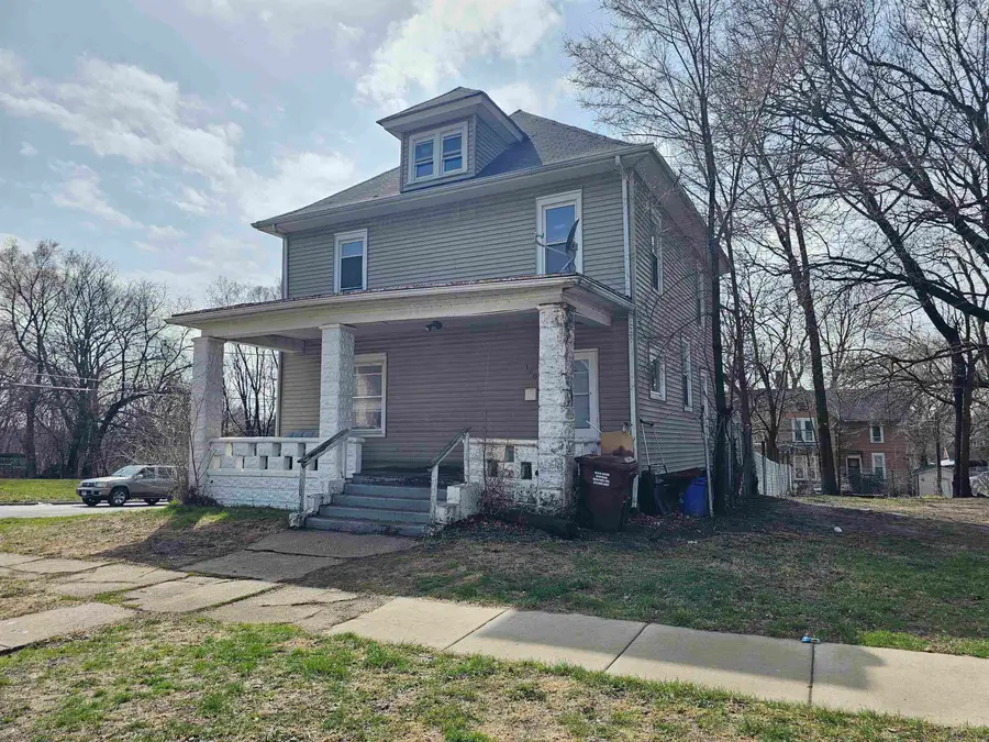 1004 N Winnebago St, Rockford, IL 61103 - #2