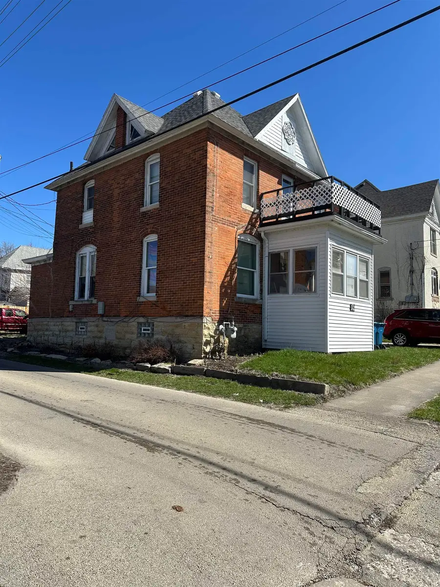 112 Quincy, Savanna, IL 61074 - #2