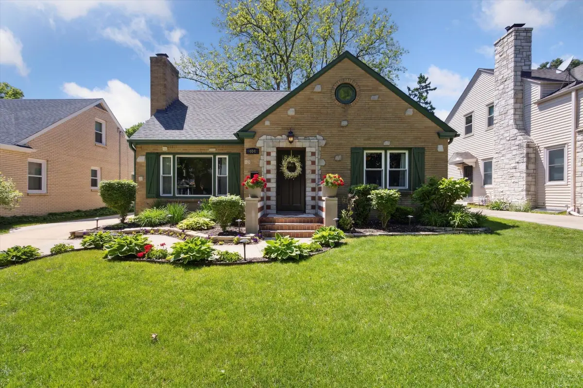 404 N VALE Avenue, Rockford, IL 61107 - #1