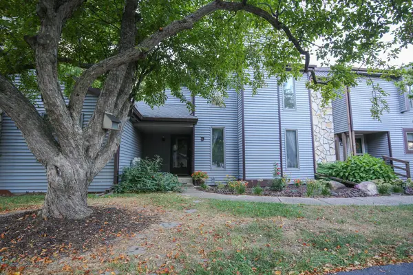 209 Fox Trot, DIXON, IL 61021