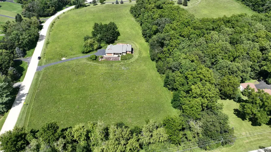 7822 Burr Oak Road, Roscoe, IL 61073 - #2