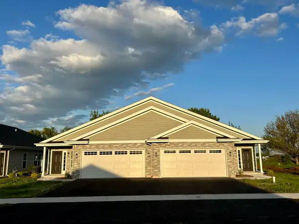 586 Fuller Lane, BELVIDERE, IL 61008
