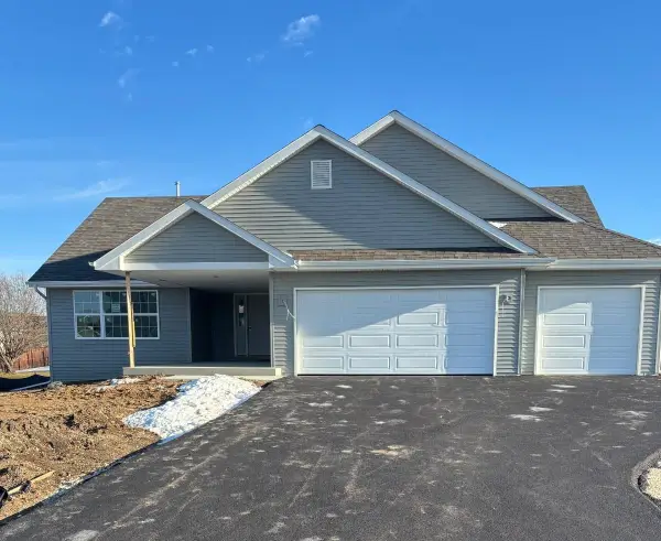 1111 FROSTY MORNING Drive, DAVIS JUNCTION, IL 61020