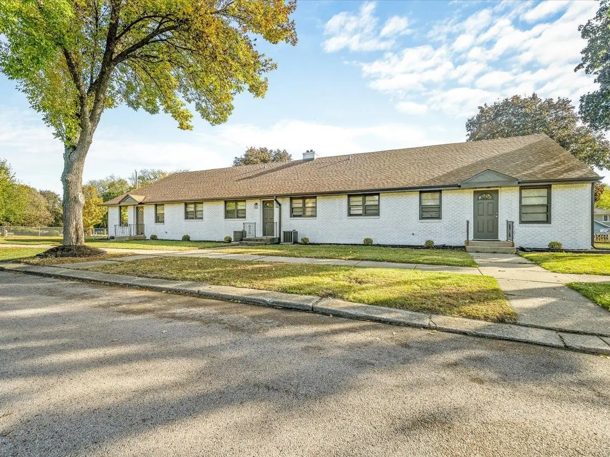 820 Cottage Grove Avenue, Rockford, IL 61103 - #1