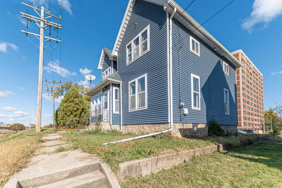 509 N 6th Street, Rockford, IL 61107 - #3