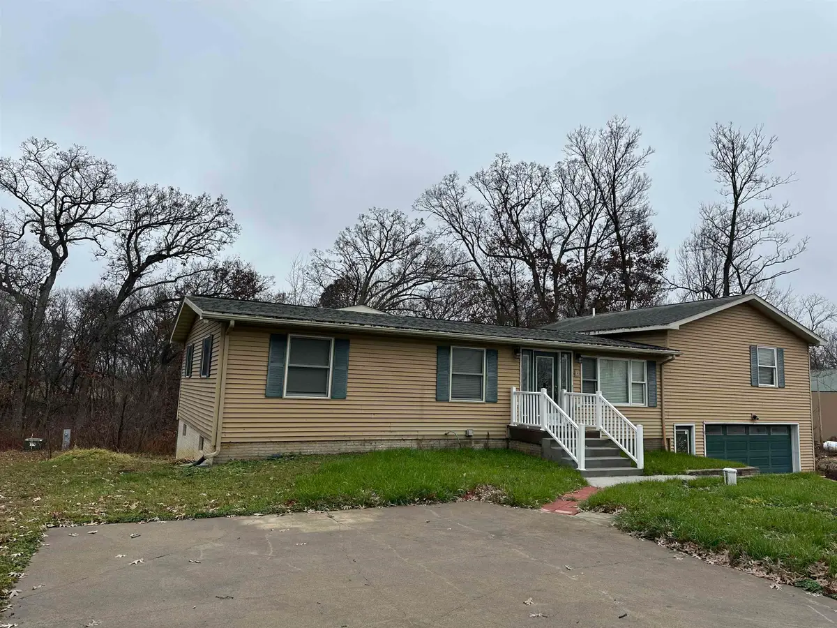 11027 HILLCREST Lane, Savanna, IL 61074 - #1