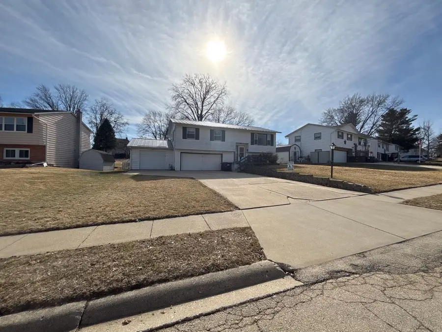 1841 W Revere, Freeport, IL 61032 - #2
