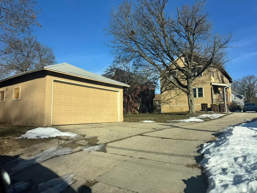 210 N London Avenue, Rockford, IL 61107 - #2