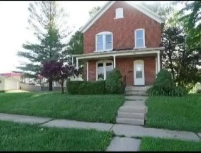 355 N Foley Avenue, Freeport, IL 61032 - #1