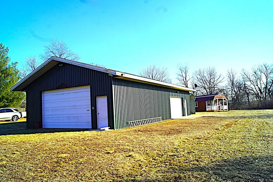 4247 Centerville Road, Rockford, IL 61102 - #2