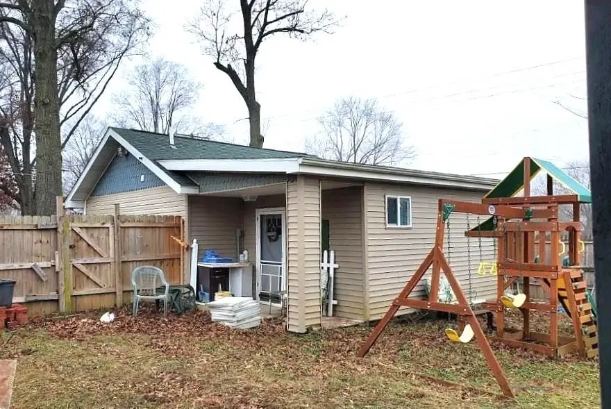 604 W Water Street, Pinckneyville No 1, IL 62274 - #3