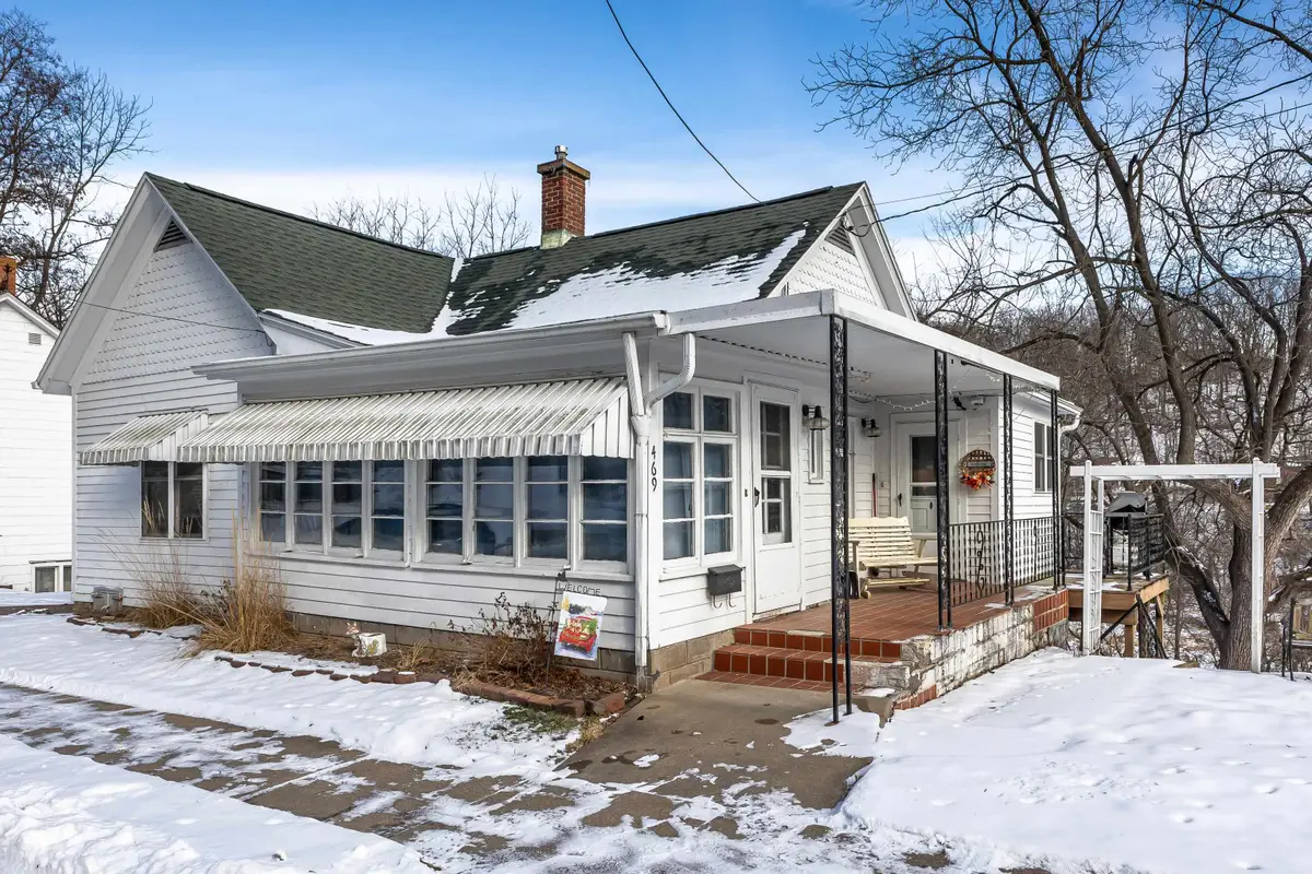 469 Dewey Avenue, Galena, IL 61036 - #1