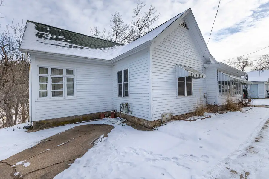 469 Dewey Avenue, Galena, IL 61036 - #3