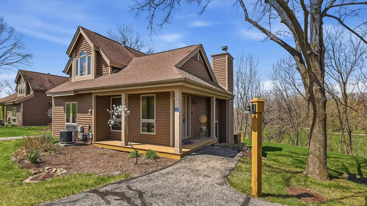 120 Walnut Hill Drive, Galena, IL 61036 - #1