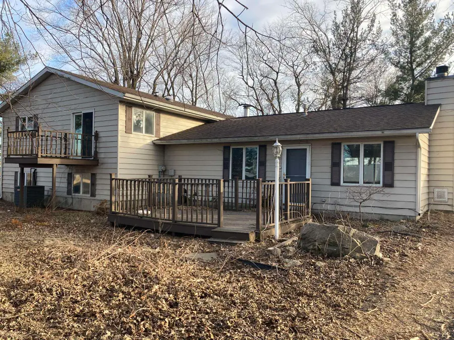 602 N 29th Rd, Lasalle, IL 61301 - #3