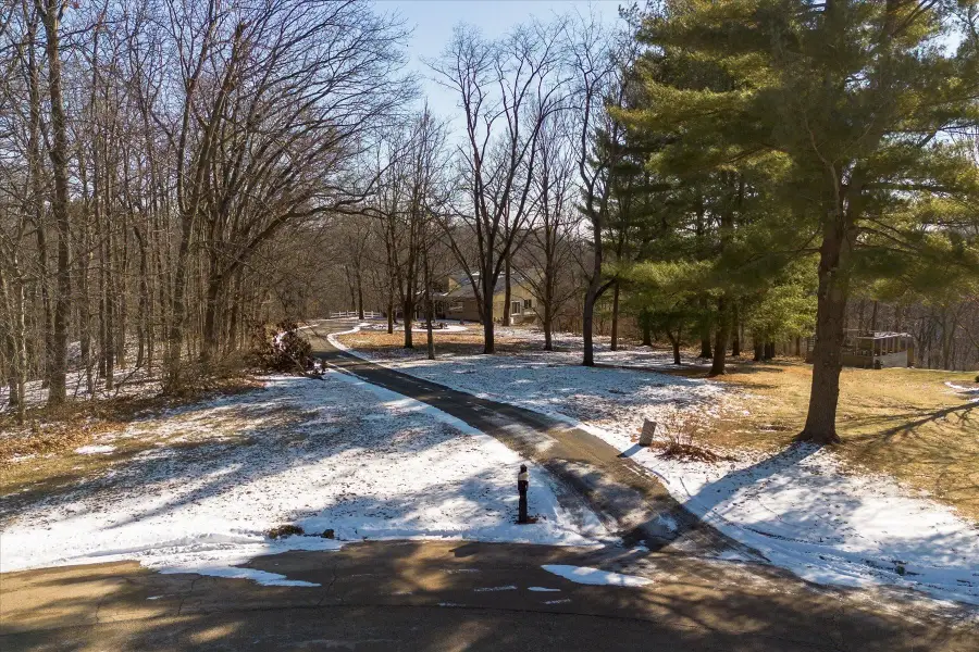 605 Sherwood Glen, Princeton, IL 61356 - #3