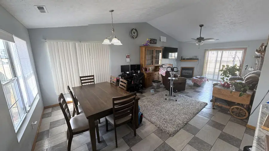 15541 Finley Way, South Beloit, IL 61080 - #3