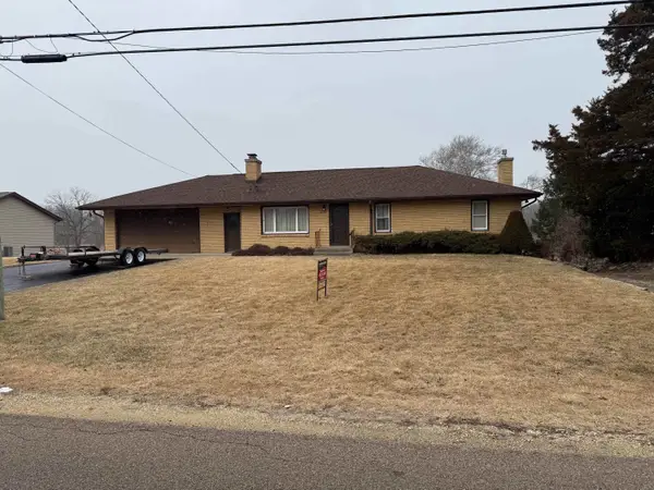 11224 Ventura Blvd, MACHESNEY PARK, IL 61115