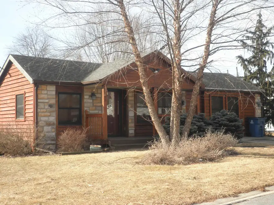 105 E Oakwood Drive, Byron, IL 61010 - #3