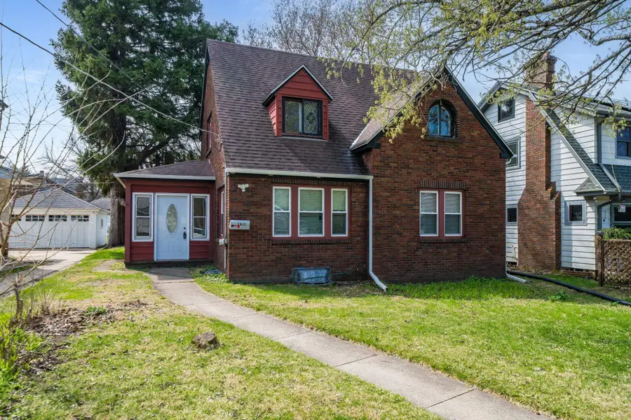1611 Jackson Street, Rockford, IL 61107 - #2