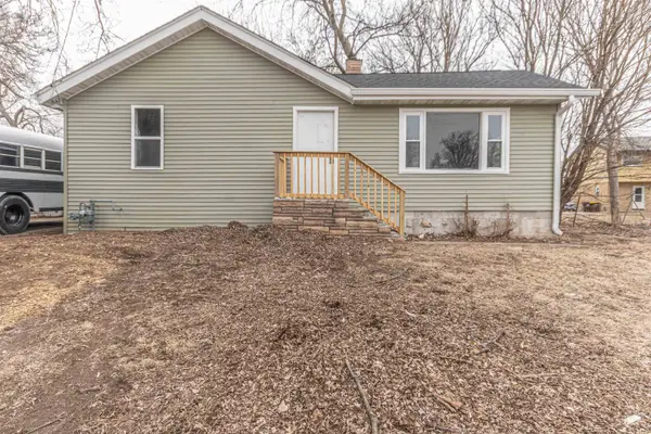 2803 Fairview Avenue, ROCKFORD, IL 61101