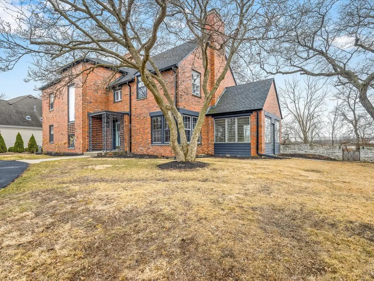 2014 Glenview Road, Rockford, IL 61107 - #1