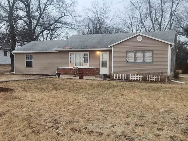 1125 IL RTE 75 N, FREEPORT, IL 61032