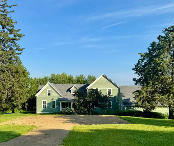 4989 N Ford Road, SCALES MOUND, IL 61075