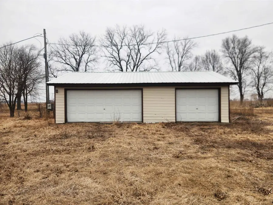 1850 DAYSVILLE Road, Franklin Grove, IL 61031 - #3
