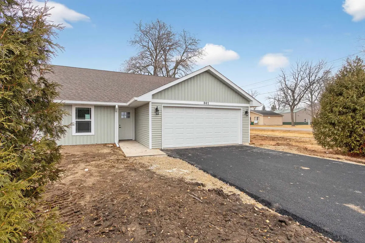301 W South Street, Durand, IL 61024 - #1