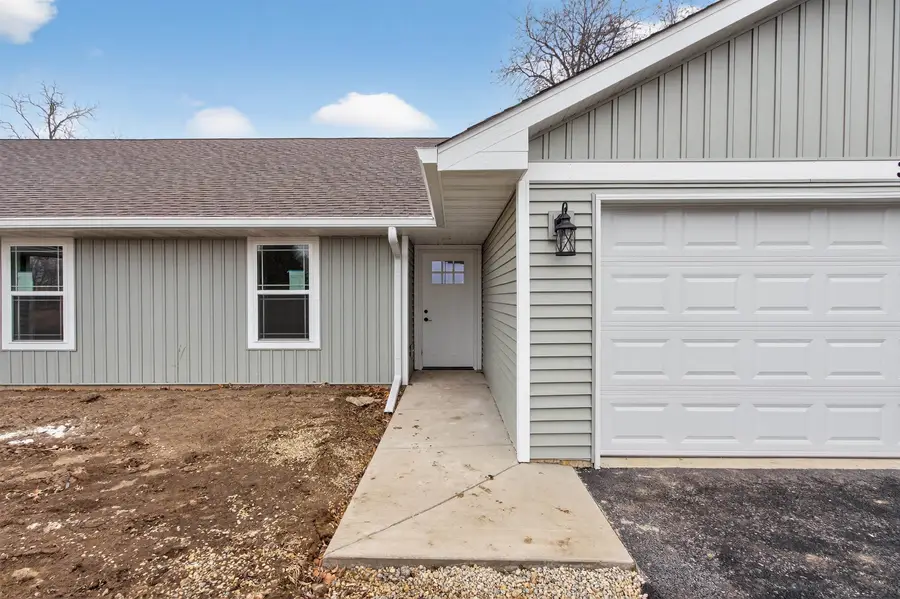 301 W South Street, Durand, IL 61024 - #3