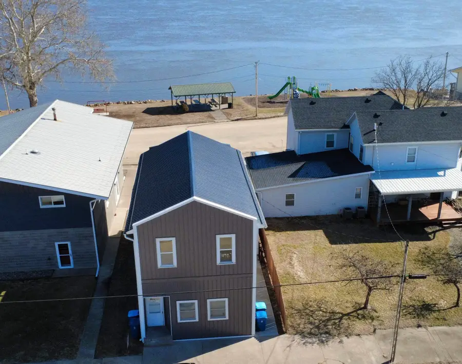507 Pearl Street, Sabula, IA 52070 - #2